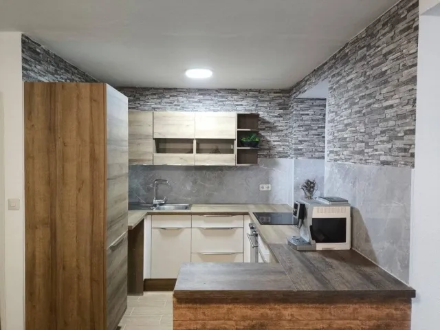 Charmante Ferienwohnung mit Zweitwohnsitzgenehmigung in Zell am See, Top Lage frisch renoviert - Ansicht 2