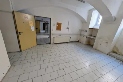 Gewerbeimmobilie mieten in Wien – 254 m², € 1.600 – Bild 8 von 9