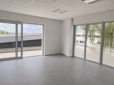 7-Zimmer-Gewerbeimmobilie mieten in Eisenstadt – 240 m², € 5.268 – Bild 10 von 16