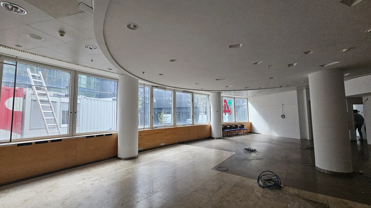 Geschäftslokal im Andromeda Tower in 1220 Wien zu mieten - Ansicht 2