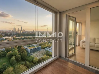 City Above: Level 22 with ROOFTOP POOL - Where Vienna Meets the Sky