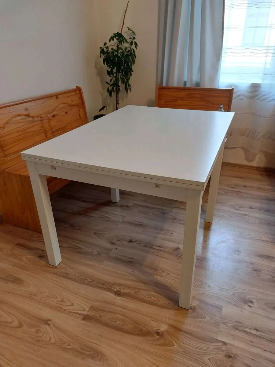 Ikea Bjursta Tisch Esstisch ausziehbar 90x90, € 69,- (2842 Edlitz)