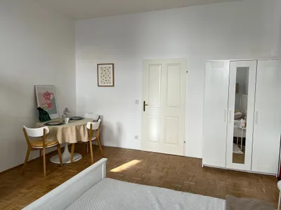 Freundliche Wohnung beim Hugo-Wolf-Park – Bild 2
