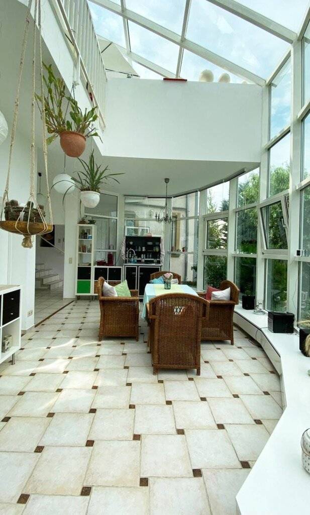 *** STILVOLLE VILLA *** ZENTRALE RUHELAGE *** INDOOR POOL *** 2 (oder sogar 3) WOHNEINHEITEN MÖGLICH *** - Ansicht 2