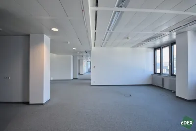 Gewerbeimmobilie mieten in Wien – 359 m², € 16 – Bild 2 von 3