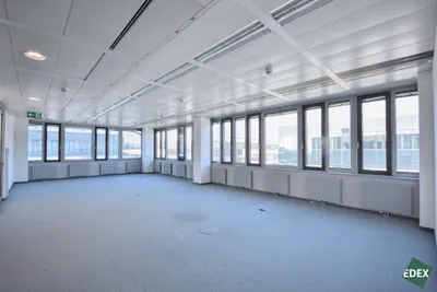 Gewerbeimmobilie mieten in Wien – 359 m², € 16