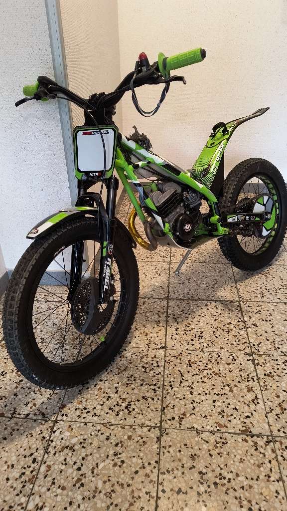 Vertigo Nitro Kinder Trial BJ 22 kein Sherco Beta Gas Gas Trial