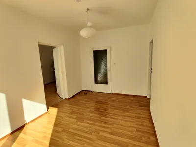 3-Zimmer-Gewerbeimmobilie mieten in Klagenfurt – 48 m², € 645 – Bild 3 von 9
