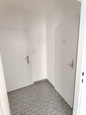 3-Zimmer-Gewerbeimmobilie mieten in Klagenfurt – 48 m², € 645 – Bild 2 von 9