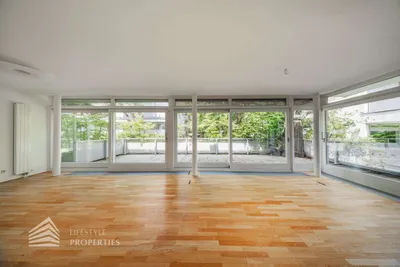 Wunderschöne 4 - Zimmer Wohnung mit Terrasse und 2 Balkonen – Bild 2