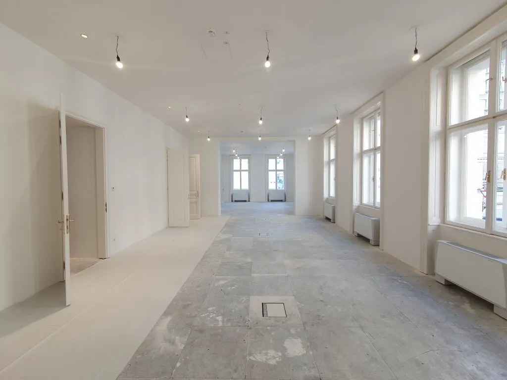 Ticari mülk, 1294 m²