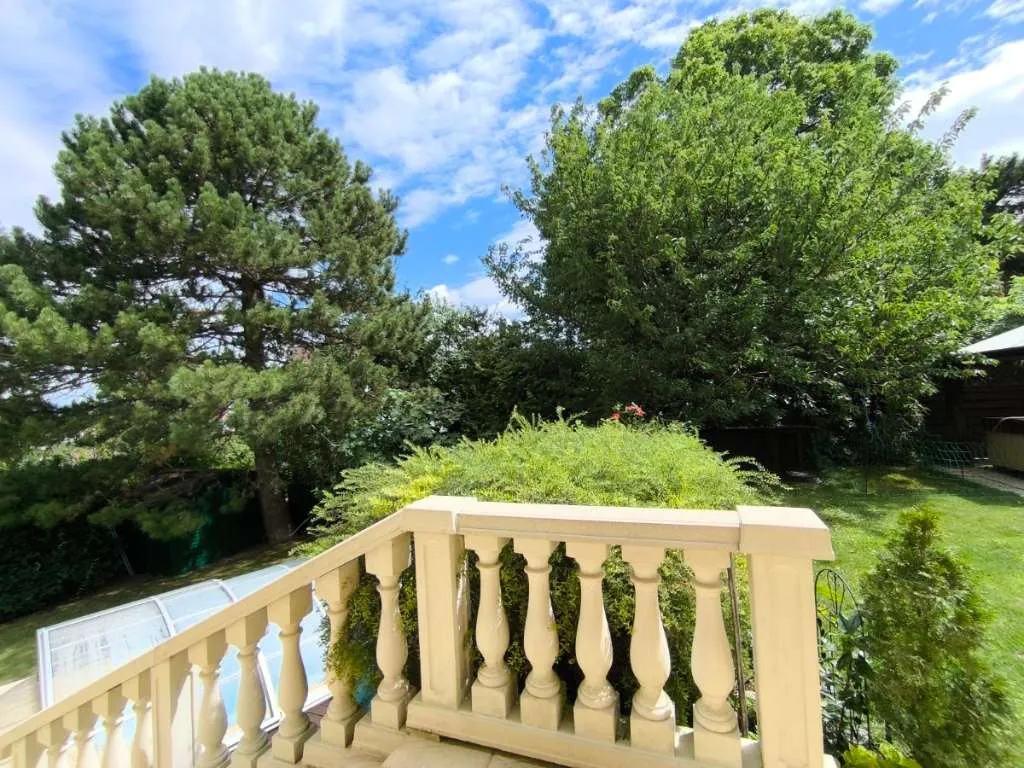 Komfortables Einfamilienhaus(Ziegel-massiv) mit hervorragender Grundausstattung, in Perchtoldsdorfer Toplage-Begrisch Viertel, verkehrsberuhigt-80m zum 12 ha grossen Begrischpark/ Natur-Ressort! Keinerlei Provisionszahlung!!! Privatverkauf!!!! - Ansicht 3