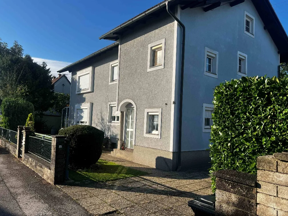 Traumhafte 120 m² Haus-Etage in Pasching - mit Garten & Garagenplatz - Ansicht 2