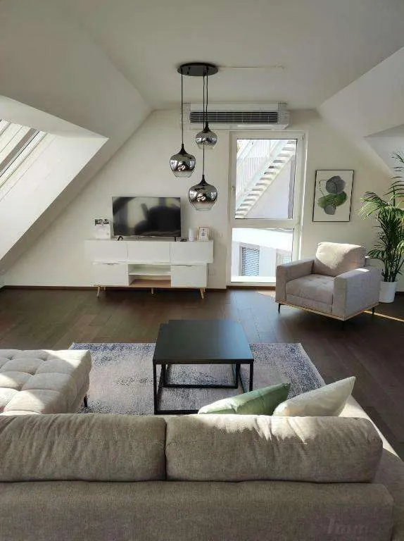 **Echtes Penthouse ** Exklusives Wohngefühl - 2 Terrassen & Dachterrasse & Balkon ** 2 Bäder ** Blick auf Kaiserwasser **Einziehen & das Leben genießen ** – pohled 2