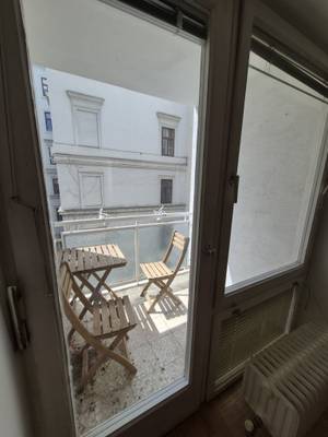 GARCONNIERE MIT LOGGIA IN TOPLAGE NÄHE KARLSPLATZ! HOFSEITIGE RUHELAGE! 3. LIFTSTOCK! – Bild 2