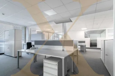 Gewerbeimmobilie mieten in Linz – 274 m², € 3.538