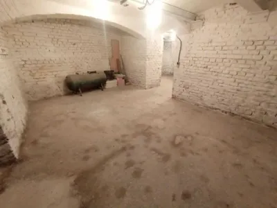 1-Zimmer-Gewerbeimmobilie mieten in Wien – 35 m², € 200 – Bild 1 von 10