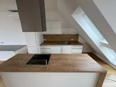 Wien - 4.Bezirk: Über den Dächern: Ihr neues Penthaus-Highlight mit 360°-Panoramablick! 2 Parkplätzen! JETZT MIETEN! – Bild 3