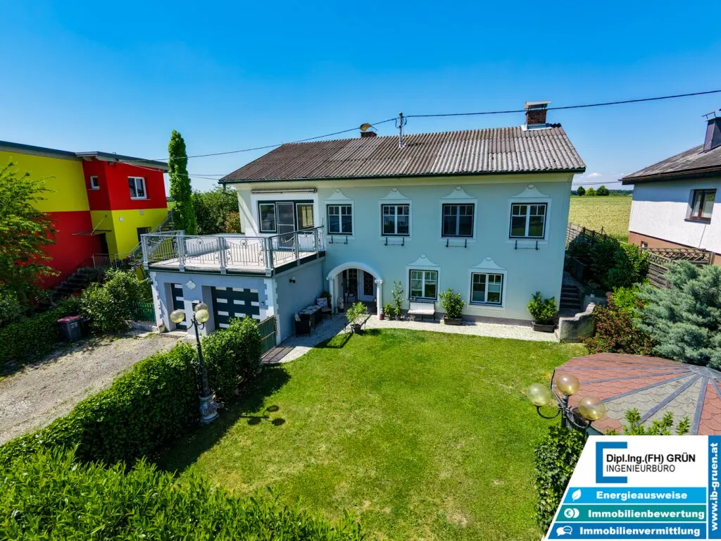 Zweifamilienhaus mit Garten, Garage & Fernblick in sonniger Aussichtslage - Widok 2
