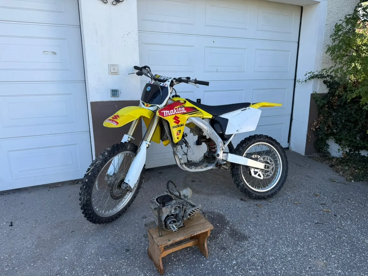 Suzuki RM