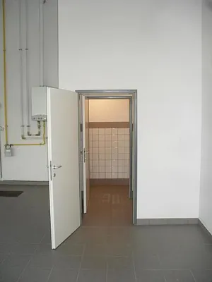 Gewerbeimmobilie mieten in Wiener Neustadt – 1 365 m², € 10.480 – Bild 23 von 47