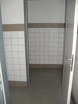 Gewerbeimmobilie mieten in Wiener Neustadt – 1 365 m², € 10.480 – Bild 42 von 47