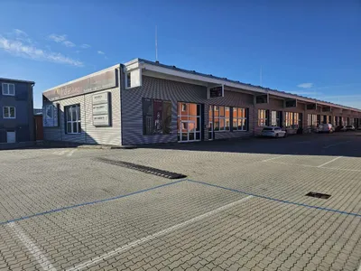 Gewerbeimmobilie mieten in Wiener Neustadt – 1 365 m², € 10.480 – Bild 3 von 47