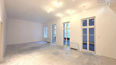 10-Zimmer-Gewerbeimmobilie mieten in Wien – 240 m², € 7.376
