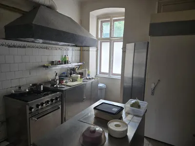 Gewerbeimmobilie mieten in Wien – 120 m², € 1.799 – Bild 8 von 12