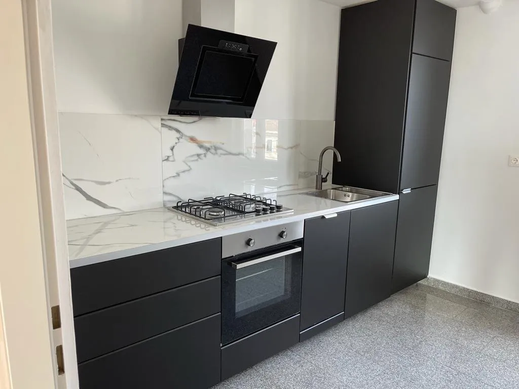 Traumwohnung im 15. - Dachgeschoss, Balkon & Lift - Ansicht 2