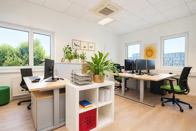 5-Zimmer-Gewerbeimmobilie mieten in Salzburg Stadt – 122 m², € 1.936 – Bild 2 von 6