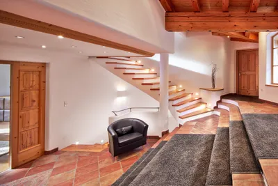 5-Zimmer-Haus mieten in Kitzbühel – 430 m², € 12.000 – Bild 6 von 9