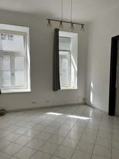 2-Zimmer-Wohnung kaufen in Wien – 46 m², € 145.000 – Bild 2 von 11