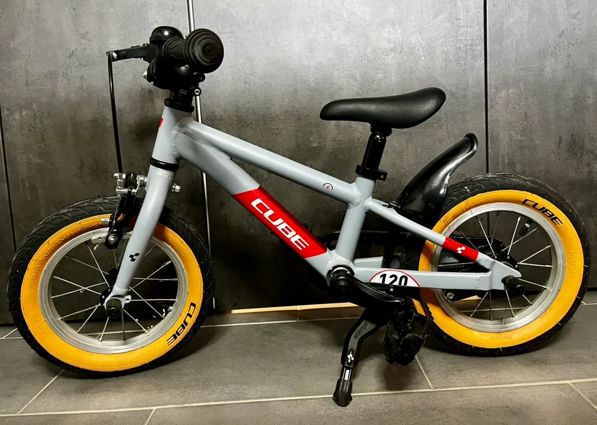 fahrradständer festschrauben Bodenparker für Bikes bis 29