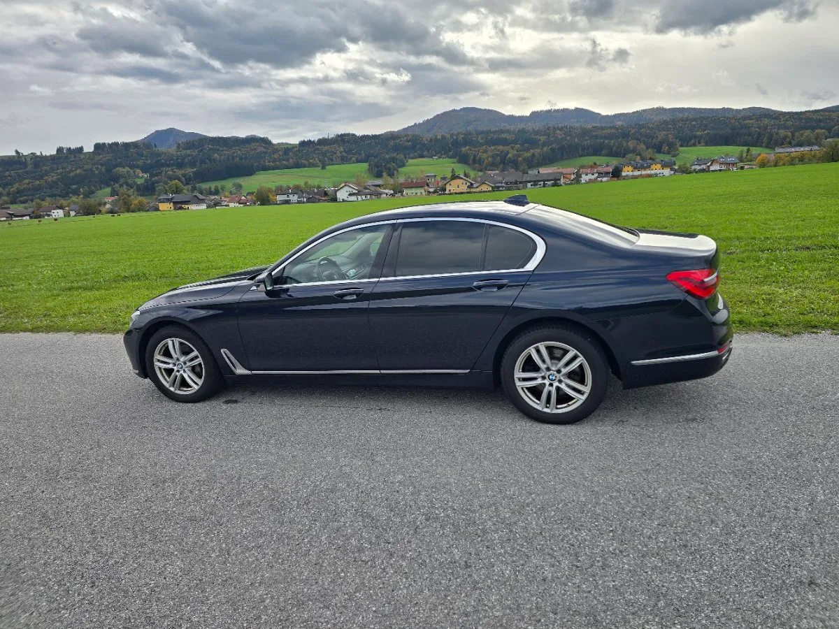 BMW 7 Series 2016 photo 3