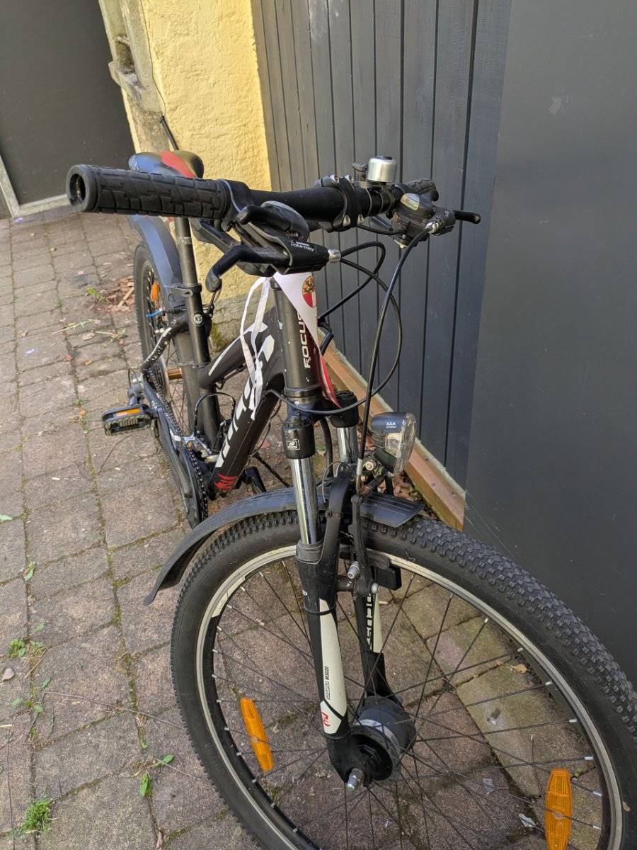 Focus Trekkingrad,  140,- (5020 Salzburg) - willhaben