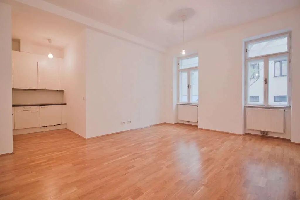 Hofseitige Altbau-Wohnung | Top Lage direkt neben U-Bahn, Wien