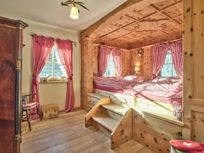 5-Zimmer-Haus kaufen in Kitzbühel – 252 m², € 1.950.000 – Bild 4 von 5