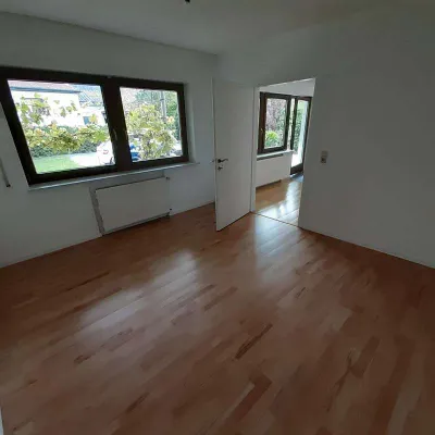2-Zimmer-Wohnung mieten in Hallein – 42 m², € 950 – Bild 2 von 9