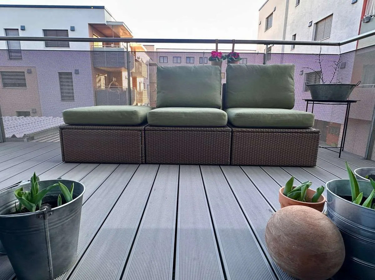 IKEA Balkon Lounge Set modular Sofa und Tisch, € 300,- (9020 Klagenfurt)