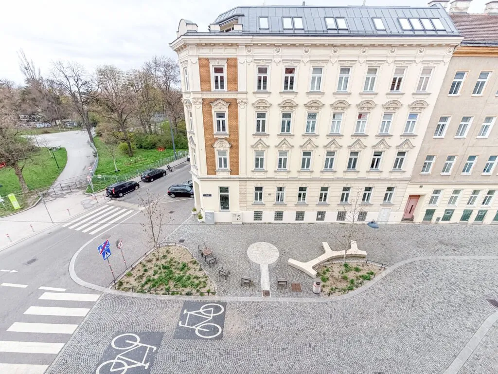 ERSTBEZUG, 27,33 m² Eigentums- Garconniere in einem Altbauwohnhaus, Nähe Matzner Park, 5 min zum Bahnhof Wien Penzing! - Ansicht 3