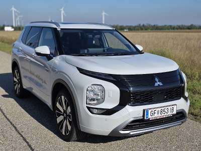 Mitsubishi Outlander 2,4 PHEV S-AWC Diamond