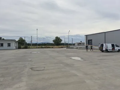 Gewerbeimmobilie mieten in Bruck an der Leitha – 1 646 m², € 4 – Bild 4 von 10