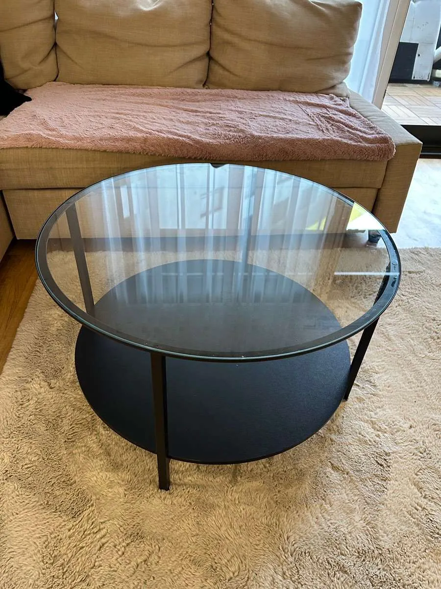 NUR NOCH 2 TAGE - Beliebter IKEA Couchtisch rund - Glas & Schwarz - Neupreis 100 € - 1210 Wien, € 35,- (1210 Wien)