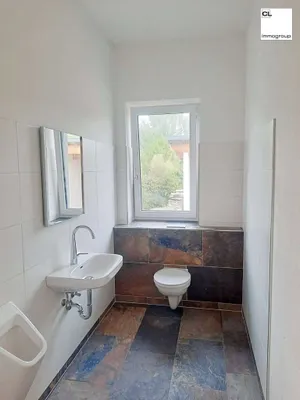 2-Zimmer-Gewerbeimmobilie mieten in Vöcklabruck – 72 m², € 1.125 – Bild 2 von 8