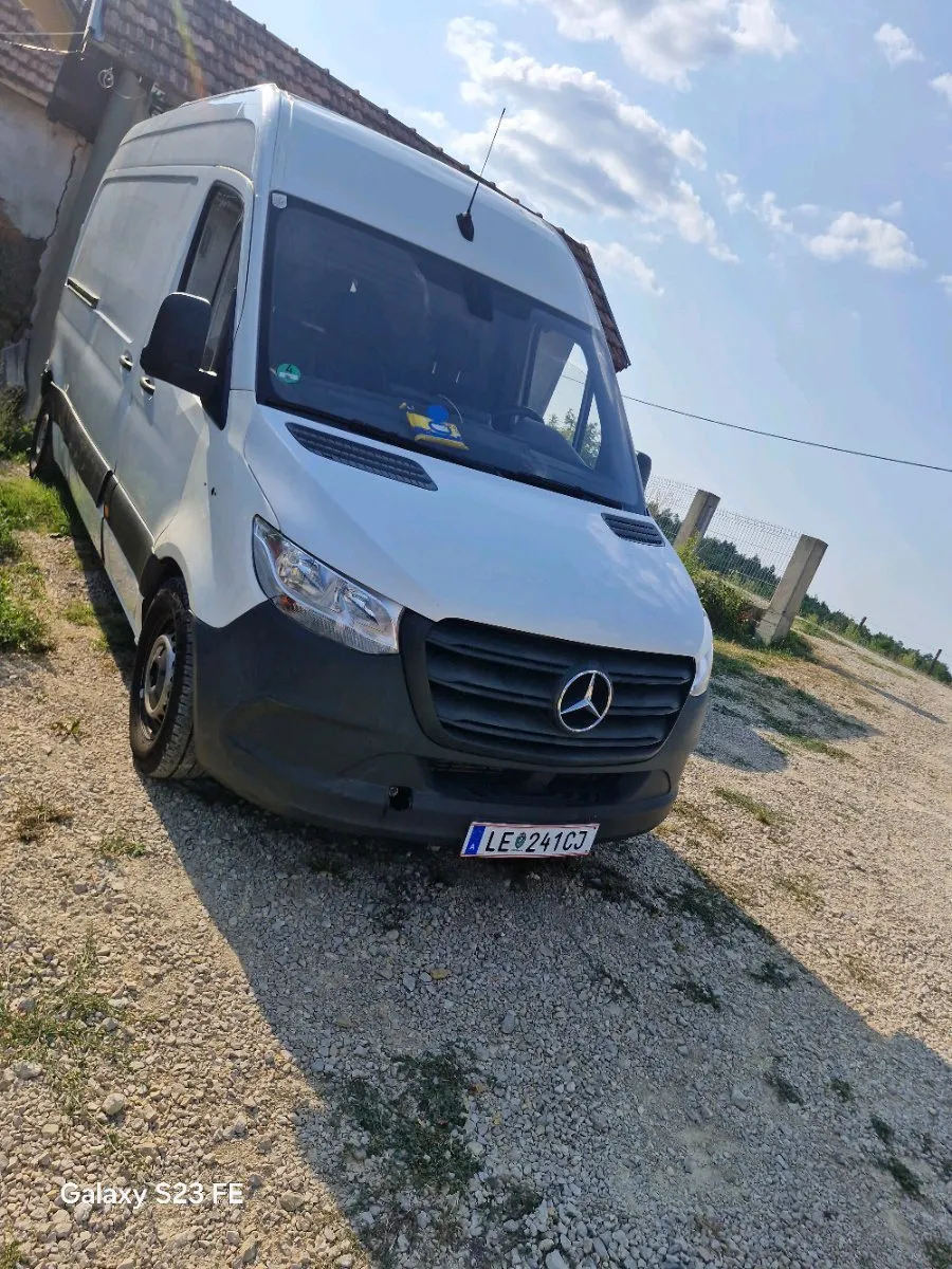 Mercedes-Benz Sprinter