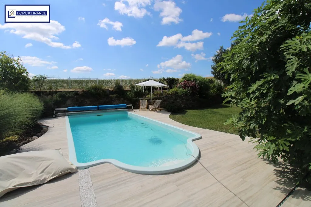 Pool, Sonne, Ruhe, Privatsphäre - Wohnen wie im exquisiten Urlaub! - Ansicht 2