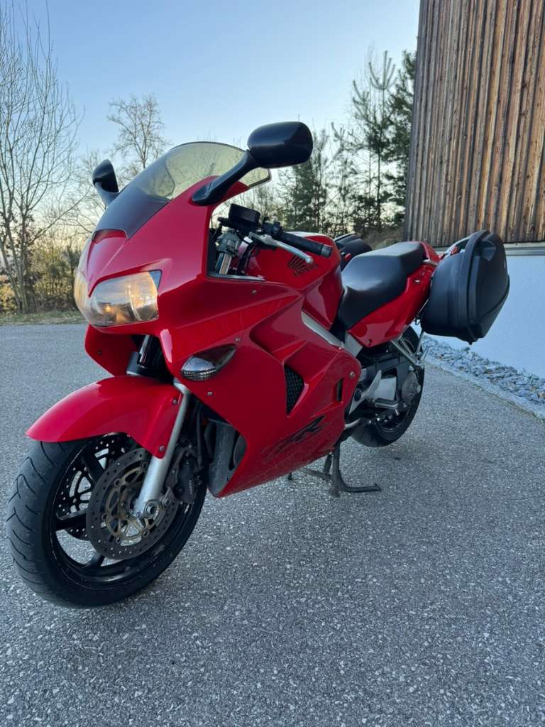 Honda VFR 800FI RC46 Tourer