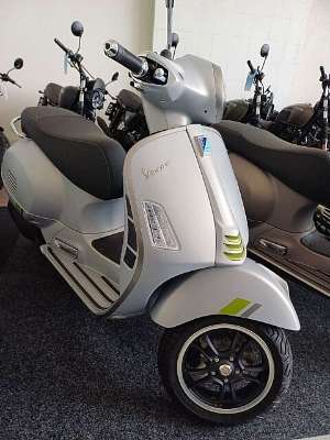 Vespa 125 Supertech