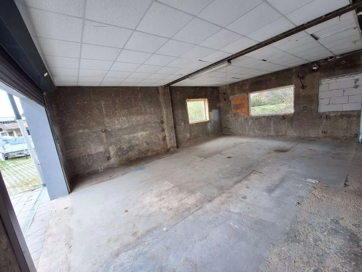Halle in zentraler Lage im Zentrum von Pressbaum - Ansicht 2